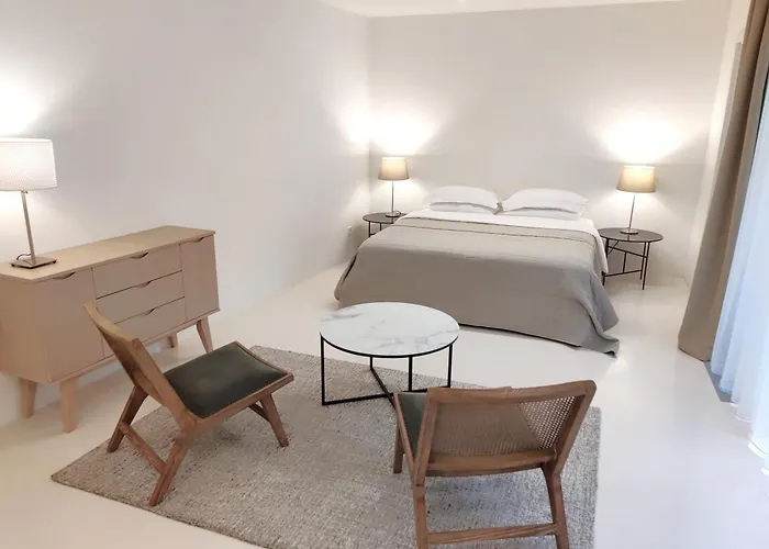 Appartement With Private Courtyard Praag